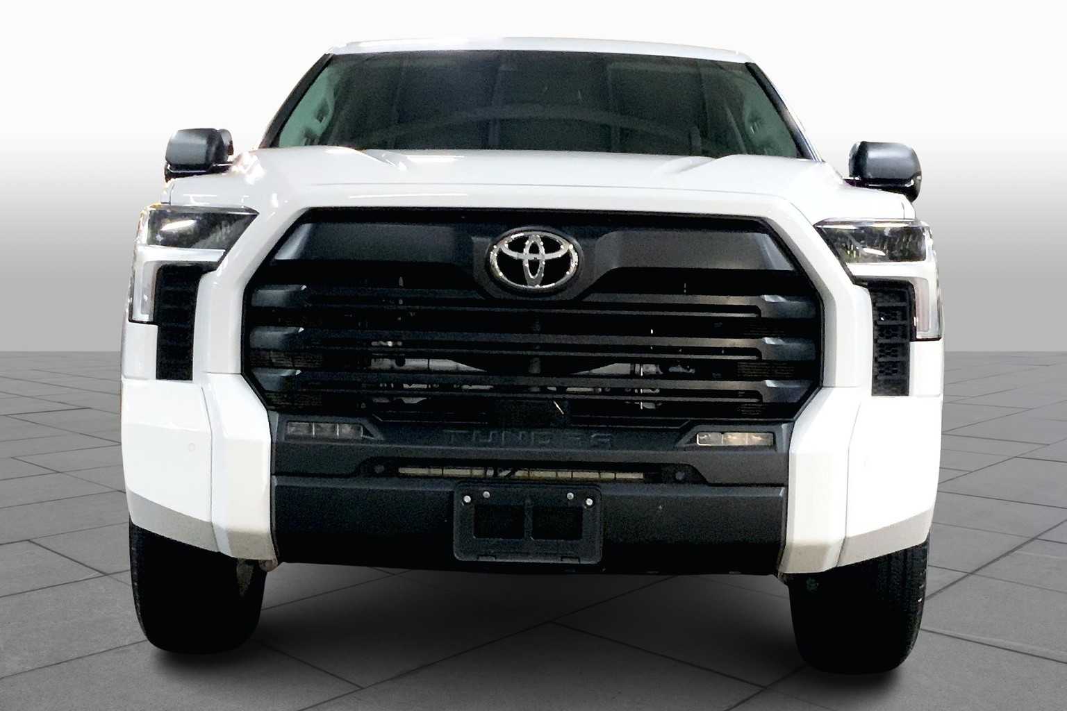 2024 Toyota Tundra SR5 photo 2