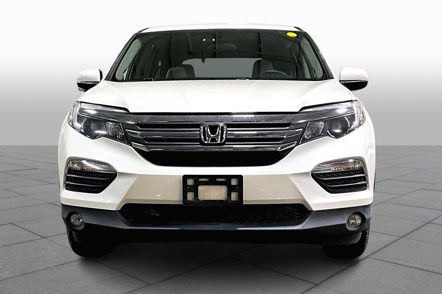 2016 Honda Pilot EX photo 3