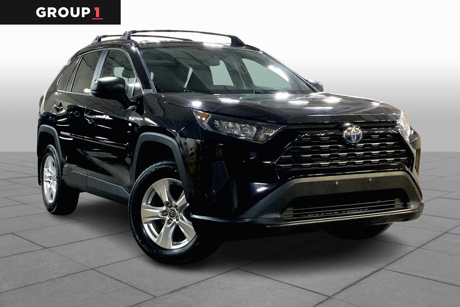 2021 Toyota RAV4 Hybrid LE photo 2