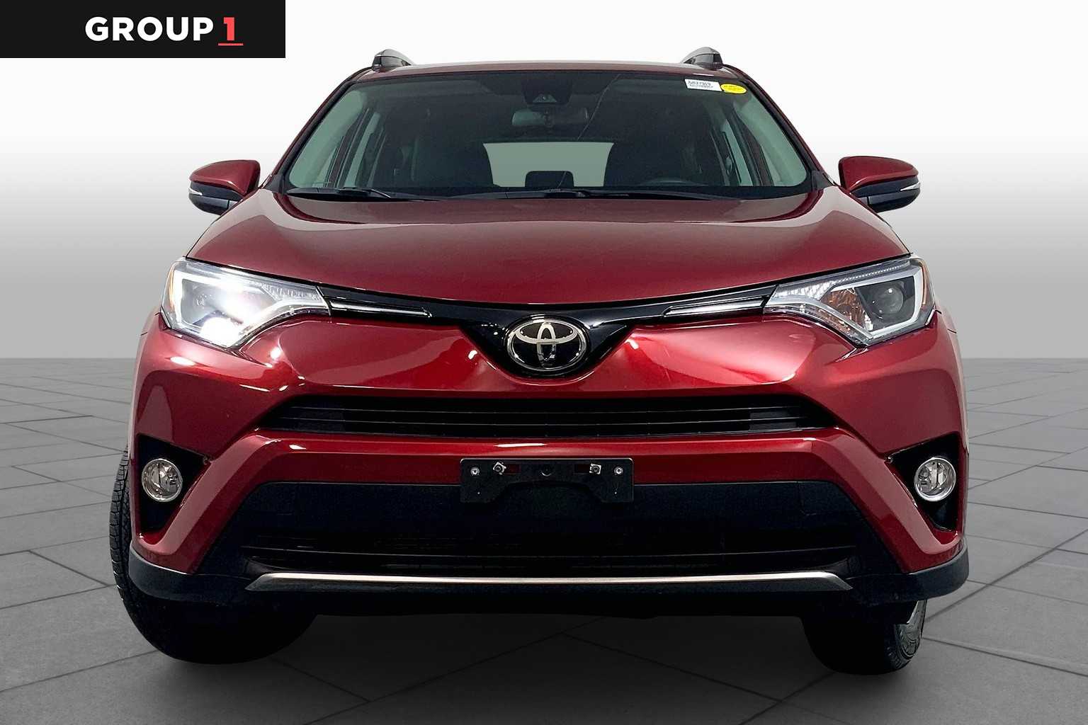 2018 Toyota RAV4 XLE photo 3