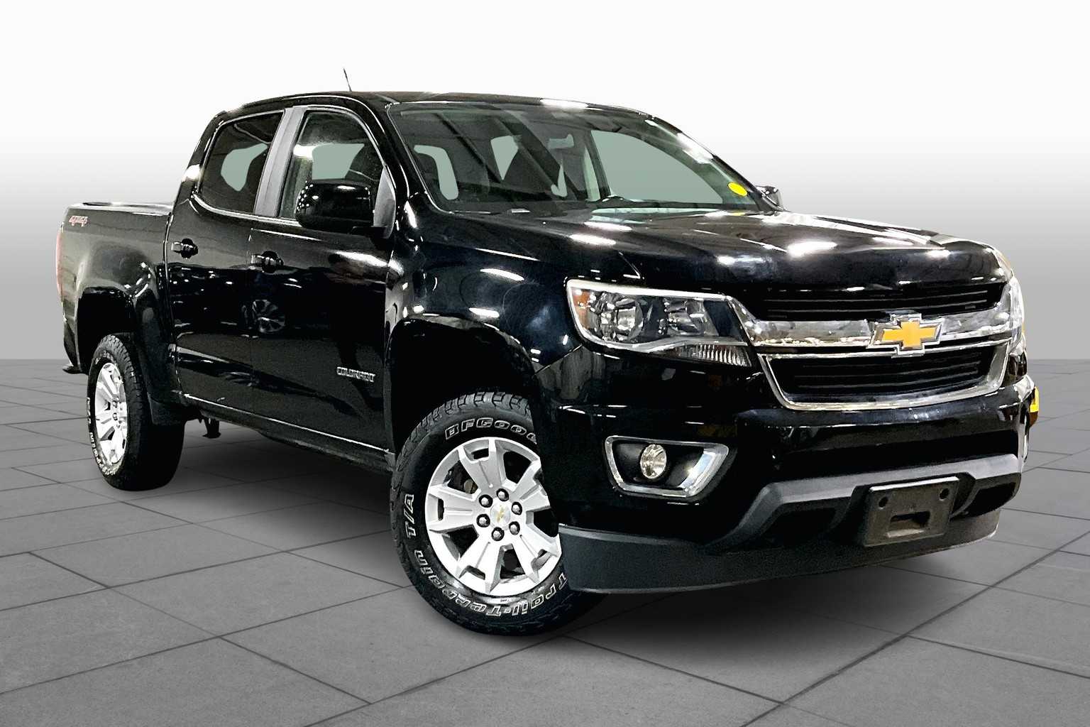 2016 Chevrolet Colorado LT photo 2