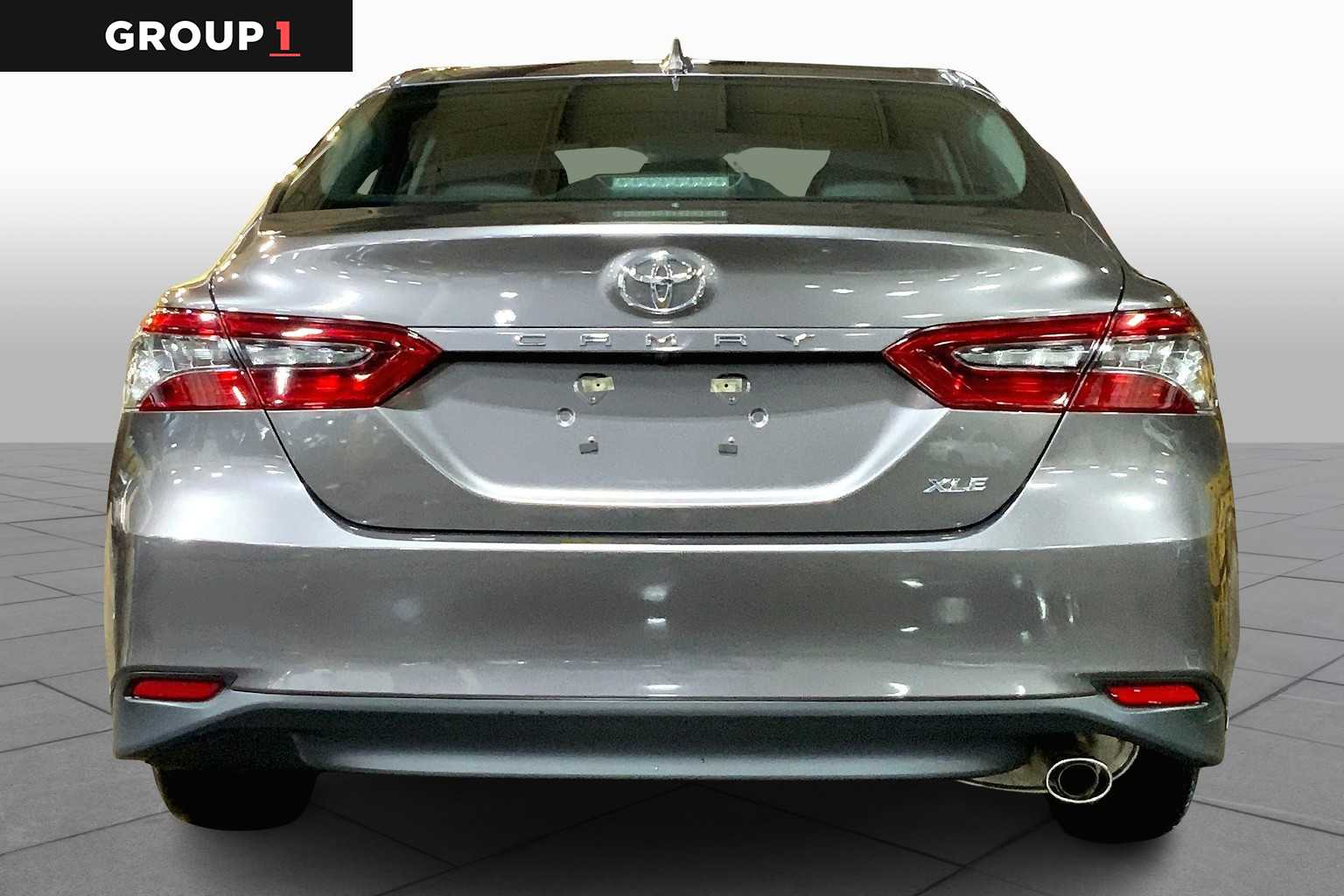 2022 Toyota Camry XLE photo 4