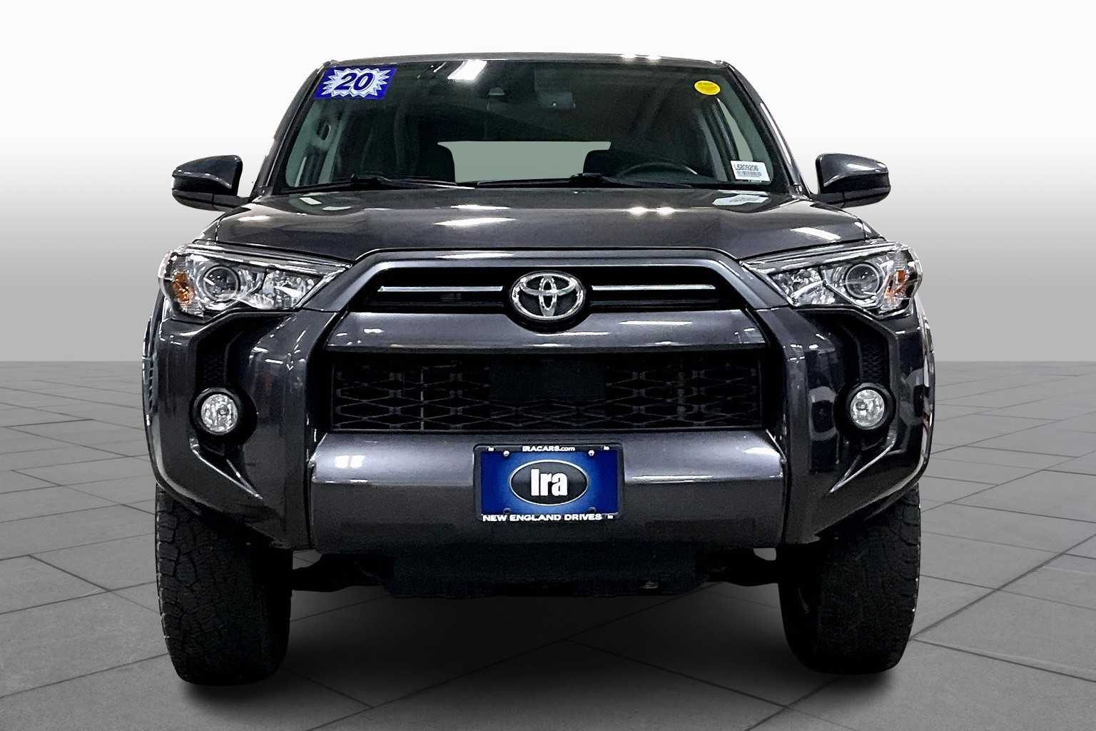 2020 Toyota 4Runner SR5 photo 3