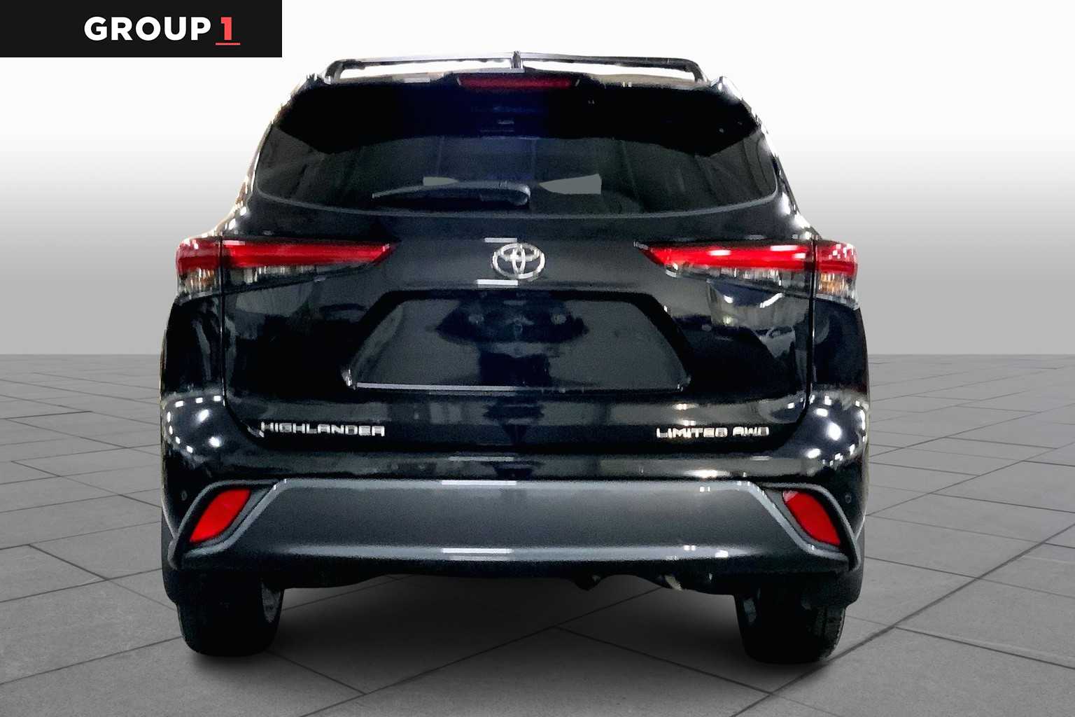 2023 Toyota Highlander Limited photo 4