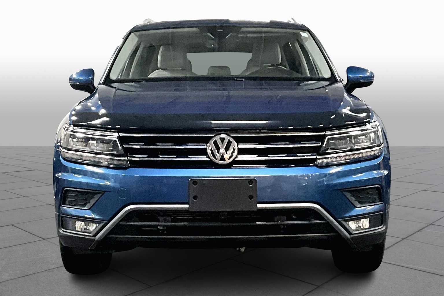 2019 Volkswagen Tiguan SEL Premium photo 3