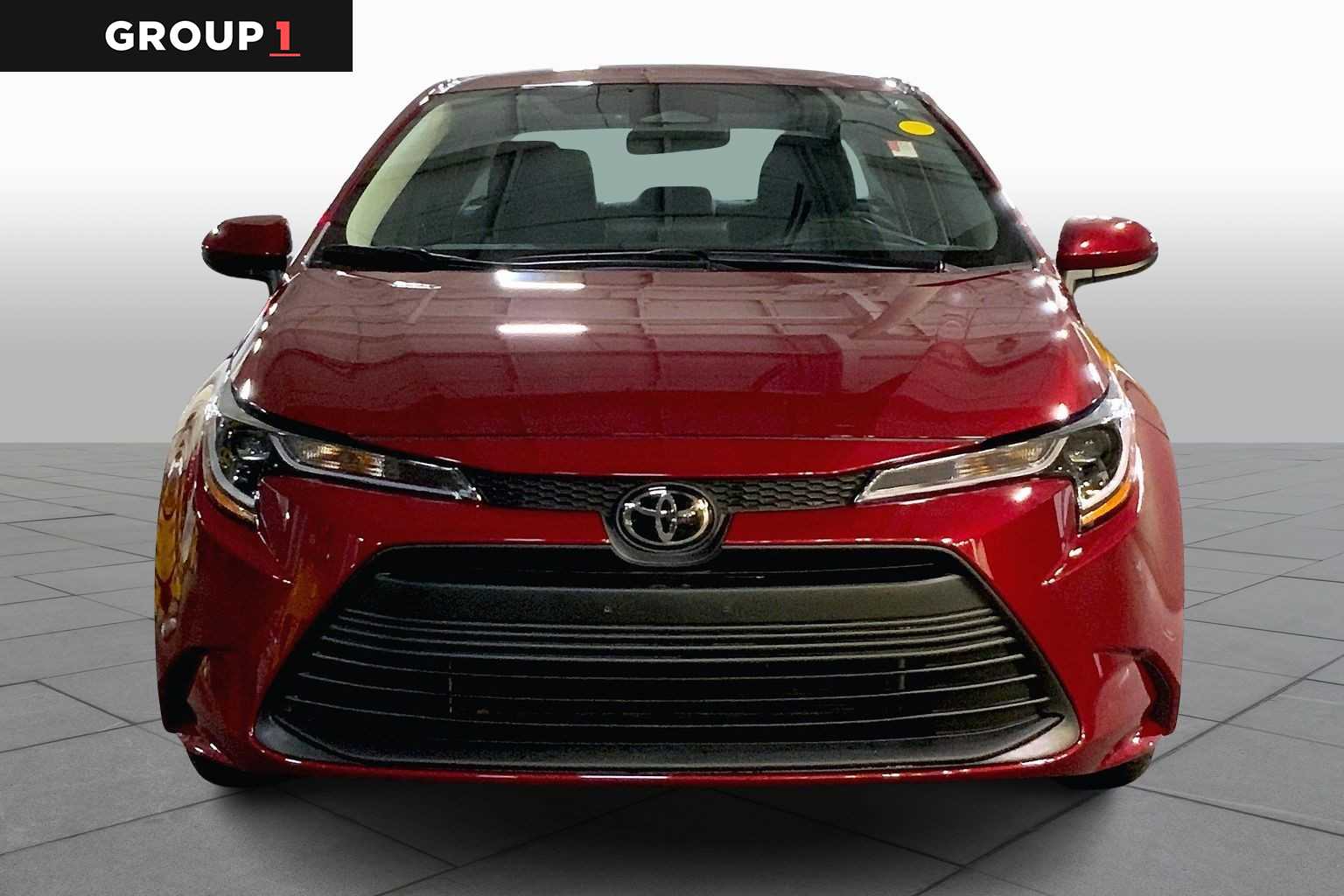 2023 Toyota Corolla LE photo 3
