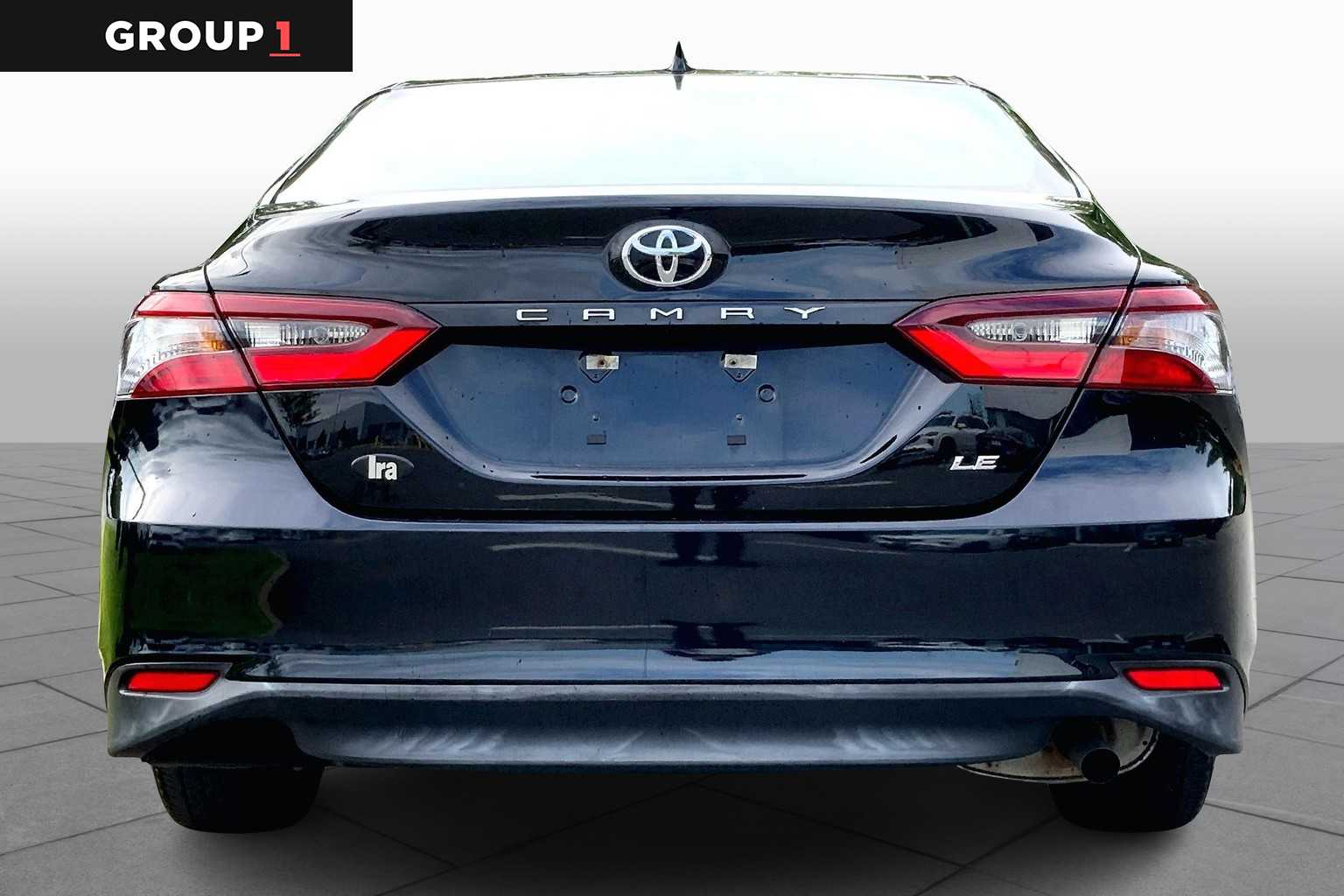 2022 Toyota Camry LE photo 4
