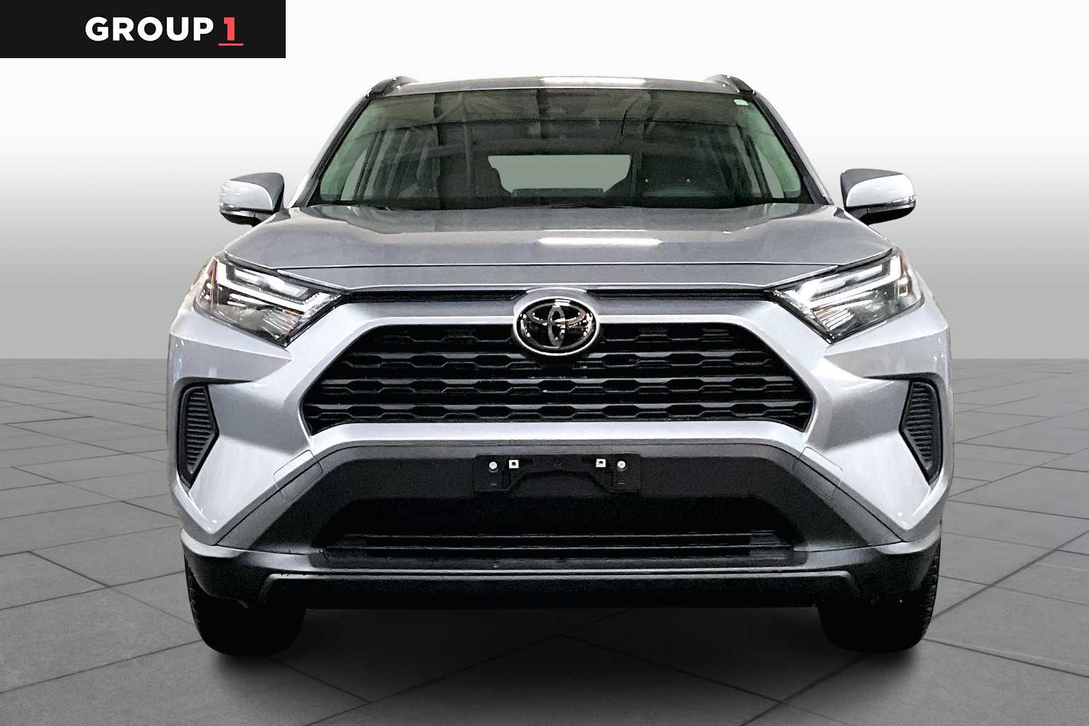 2025 Toyota RAV4 LE photo 2