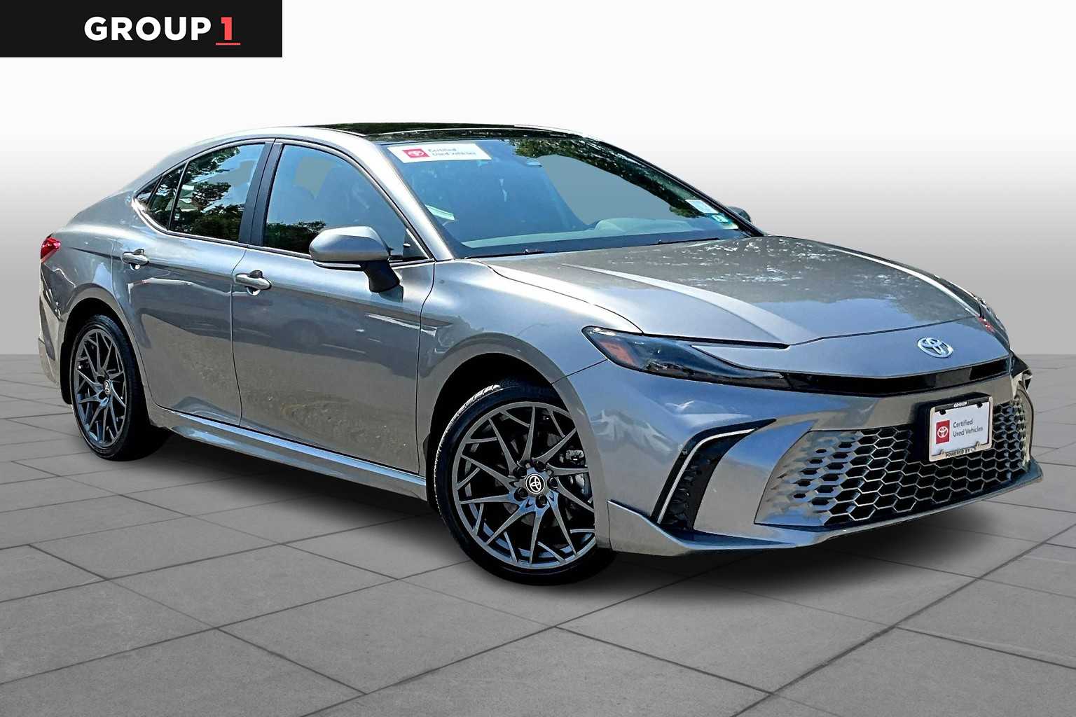 2025 Toyota Camry XSE photo 3