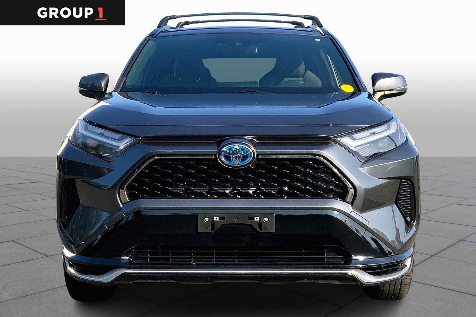 2022 Toyota RAV4 Prime SE photo 3