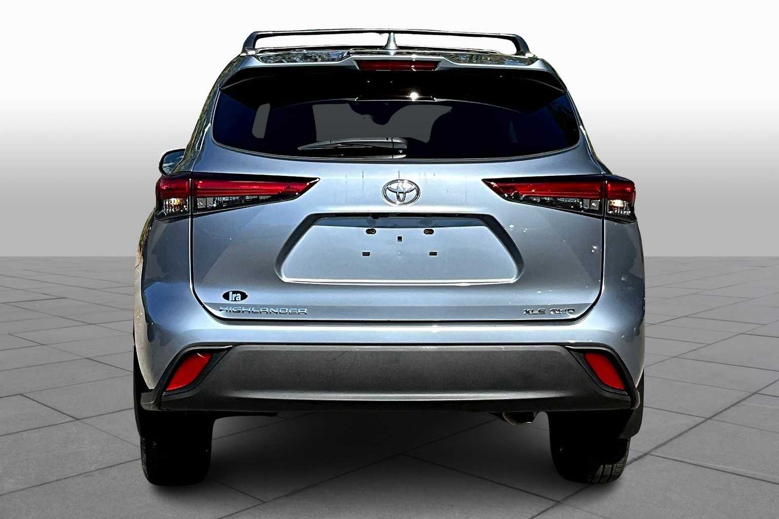 2020 Toyota Highlander XLE photo 4