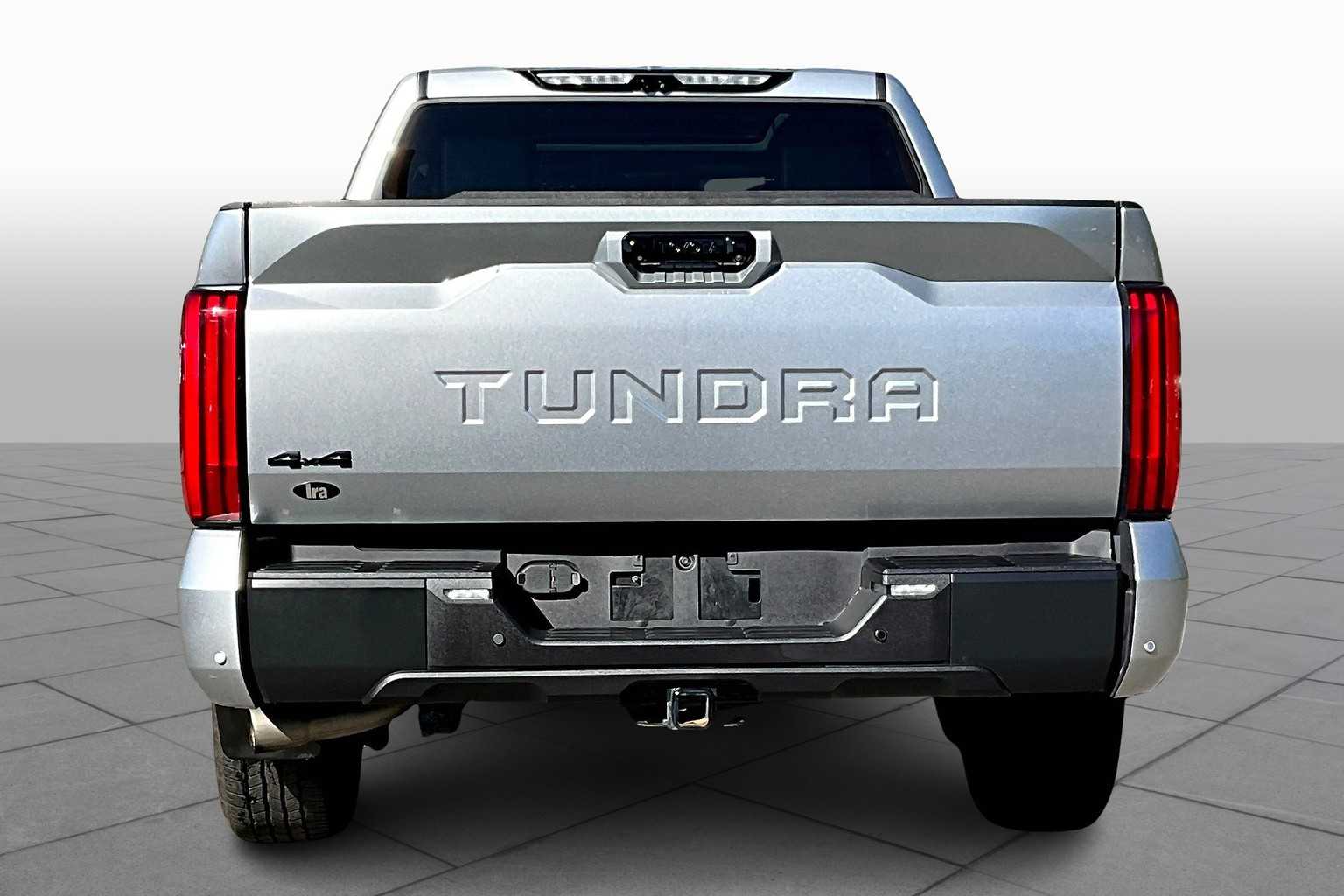 2024 Toyota Tundra Limited CrewMax photo 4