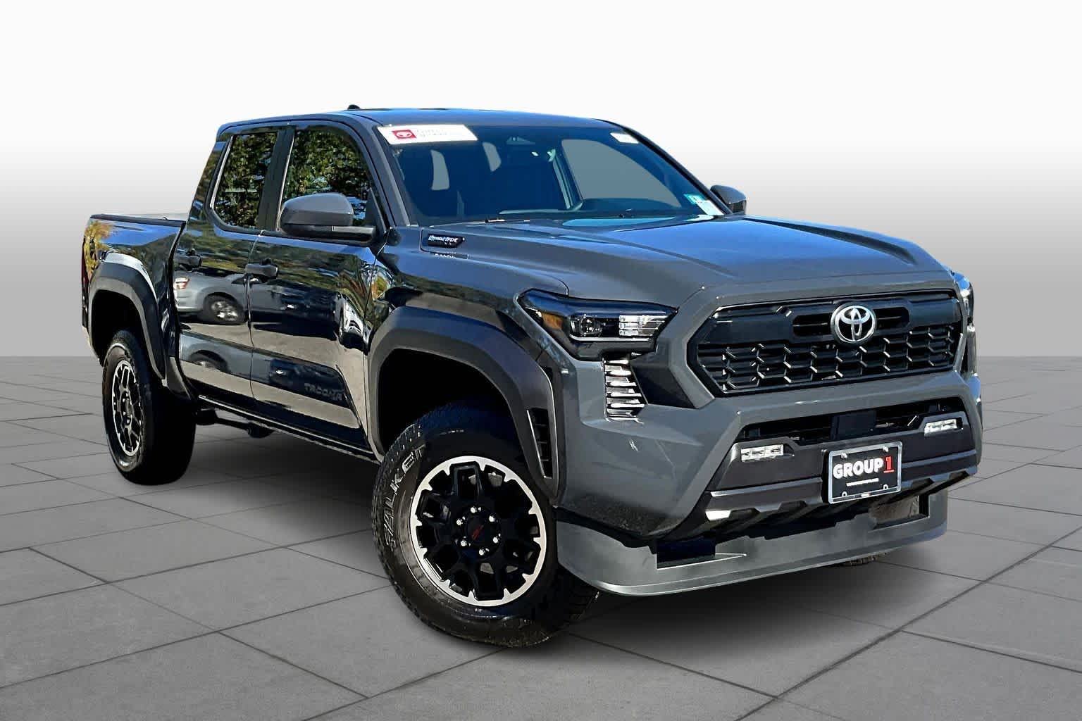 2025 Toyota Tacoma TRD Double Cab photo 2