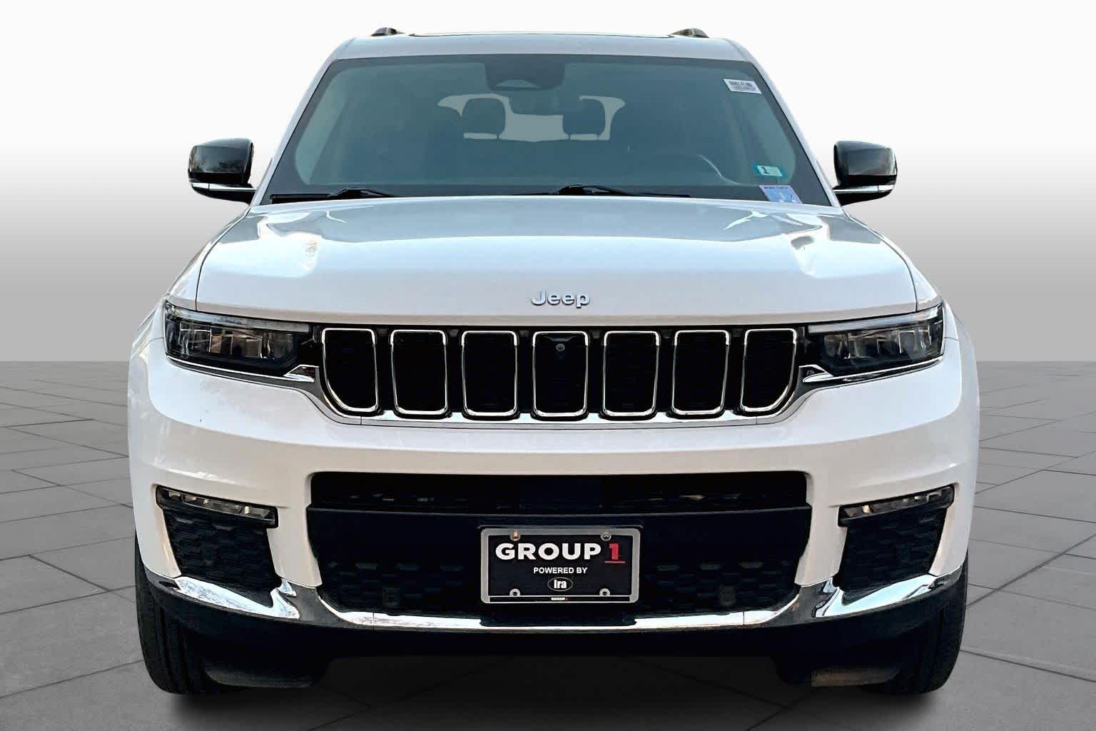 2022 Jeep Grand Cherokee Limited photo 3