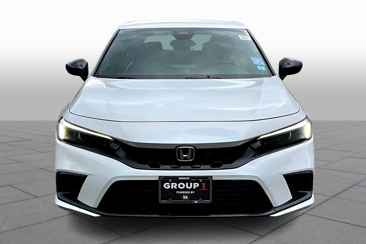 2023 Honda Civic Hatchback Sport photo 3