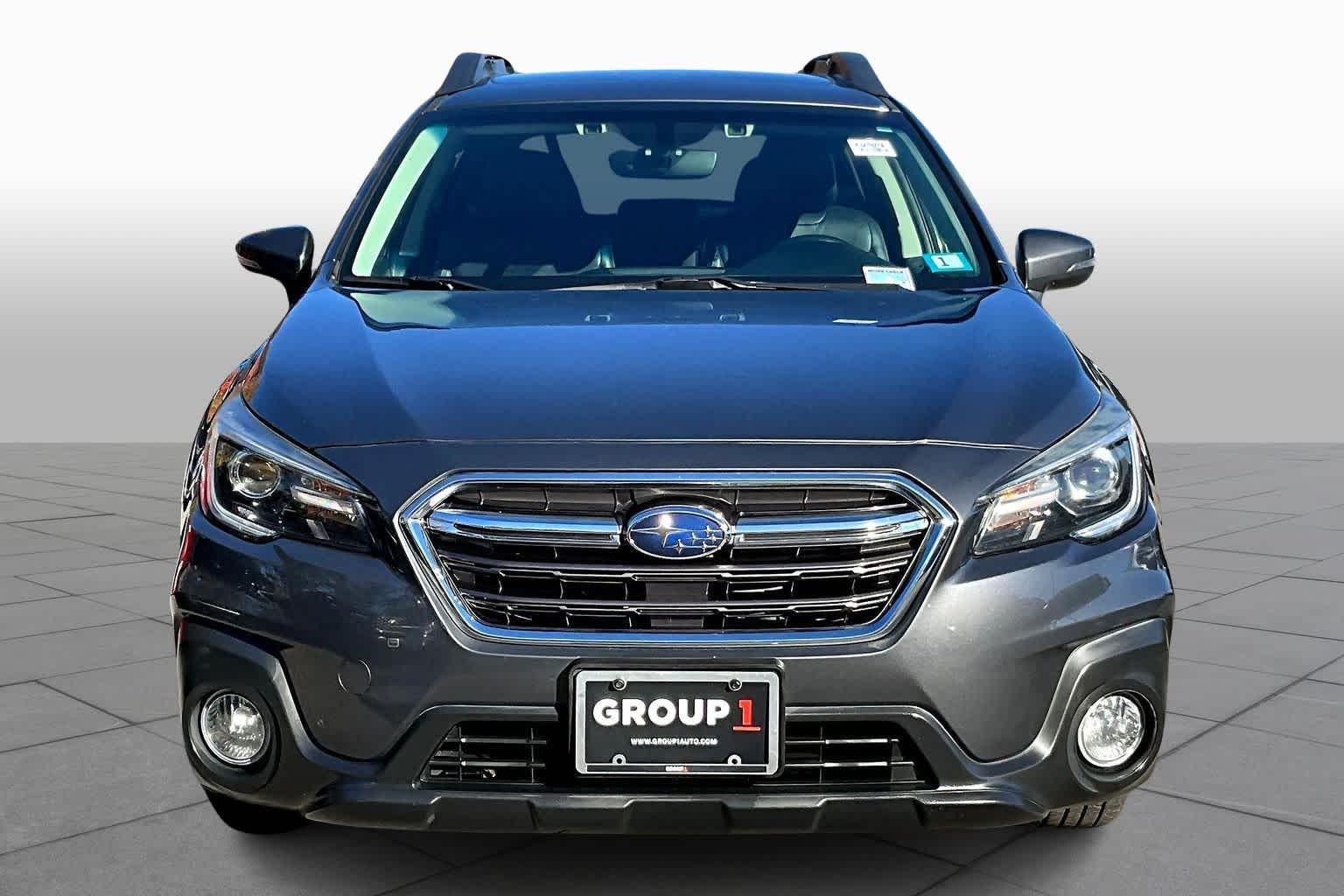 2019 Subaru Outback Limited photo 3