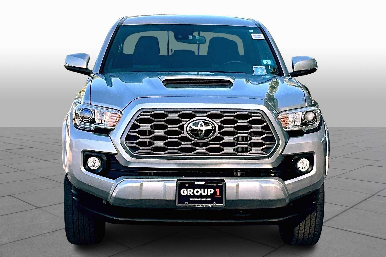 2023 Toyota Tacoma TRD Sport Double Cab V6 photo 3