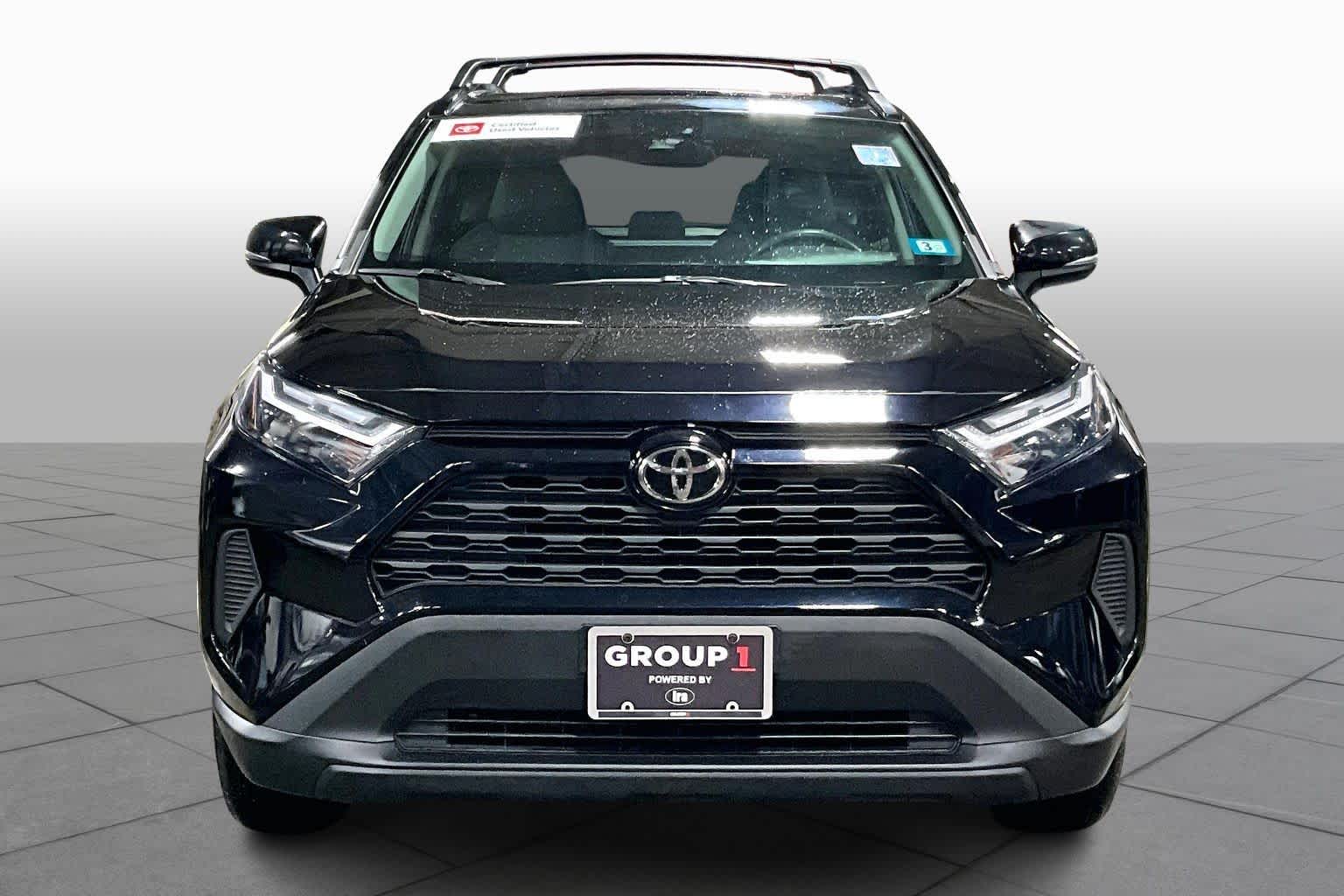 2022 Toyota RAV4 XLE photo 3