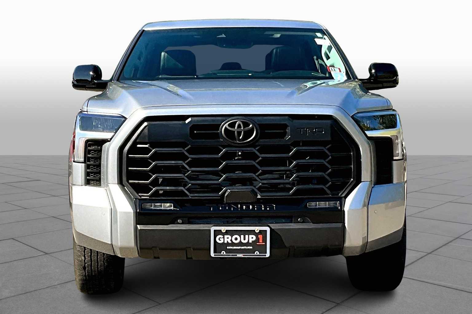 2024 Toyota Tundra Limited CrewMax photo 3