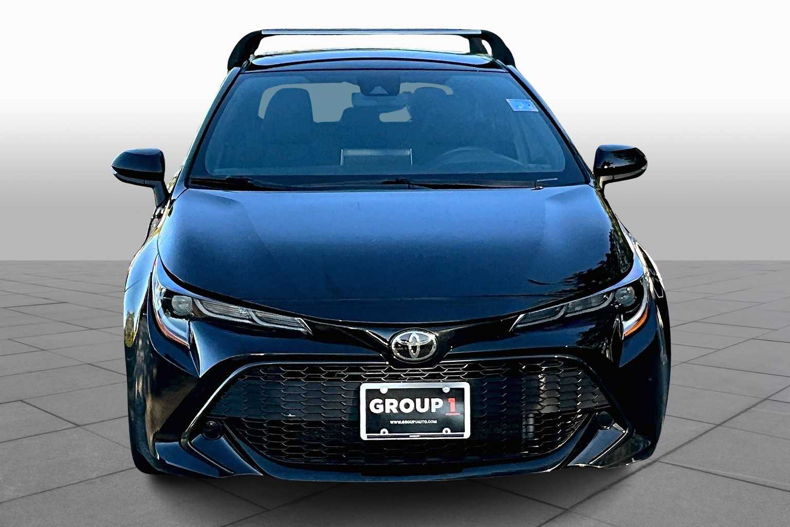 2022 Toyota Corolla SE Nightshade Edition photo 3