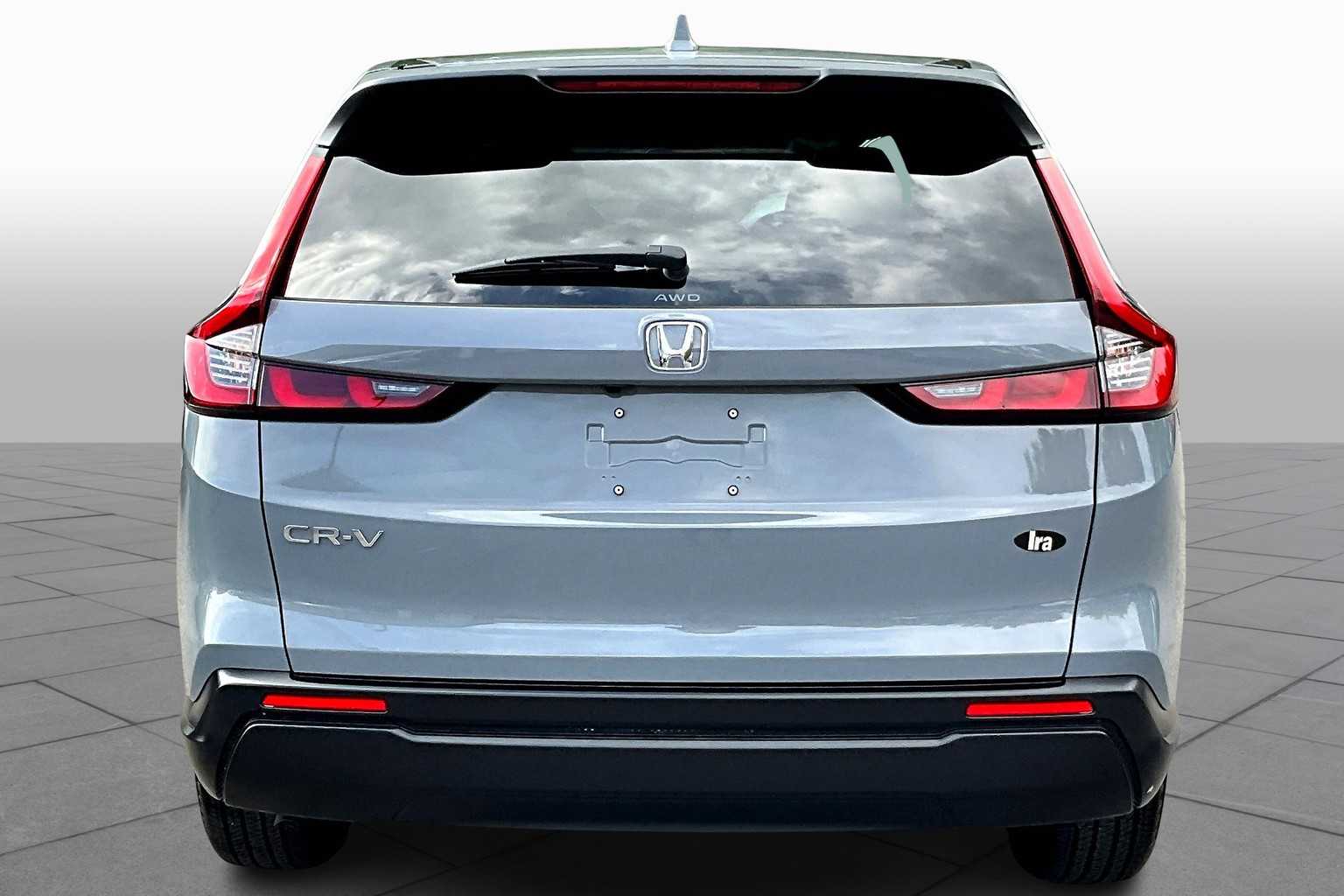 2025 Honda CR-V LX photo 4