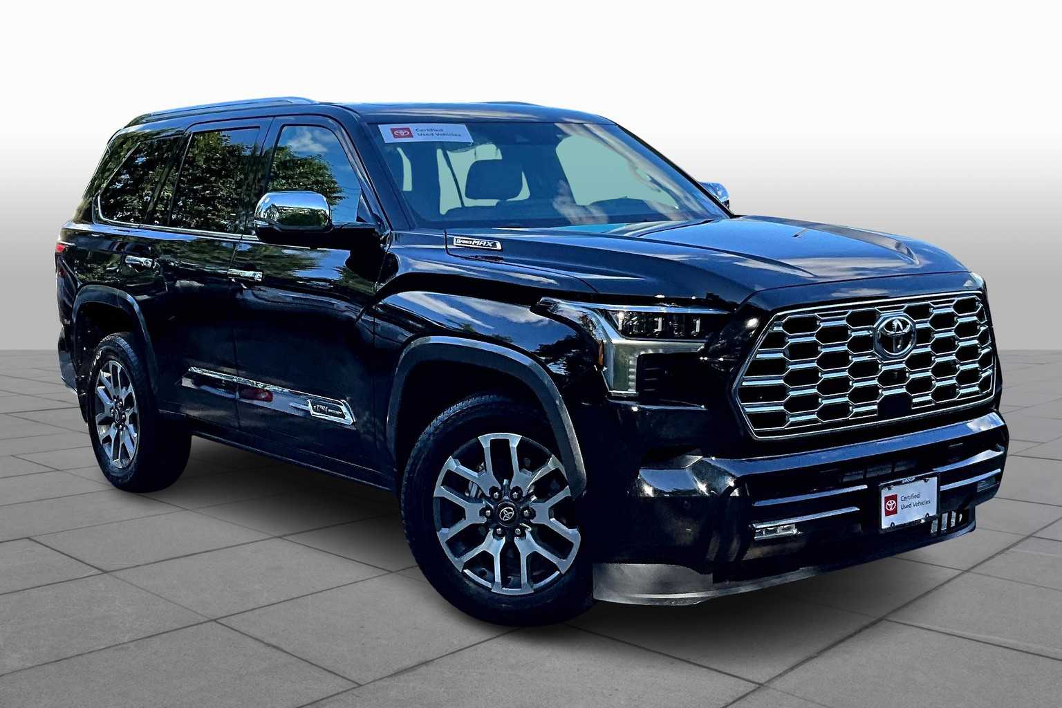 2025 Toyota Sequoia photo 2