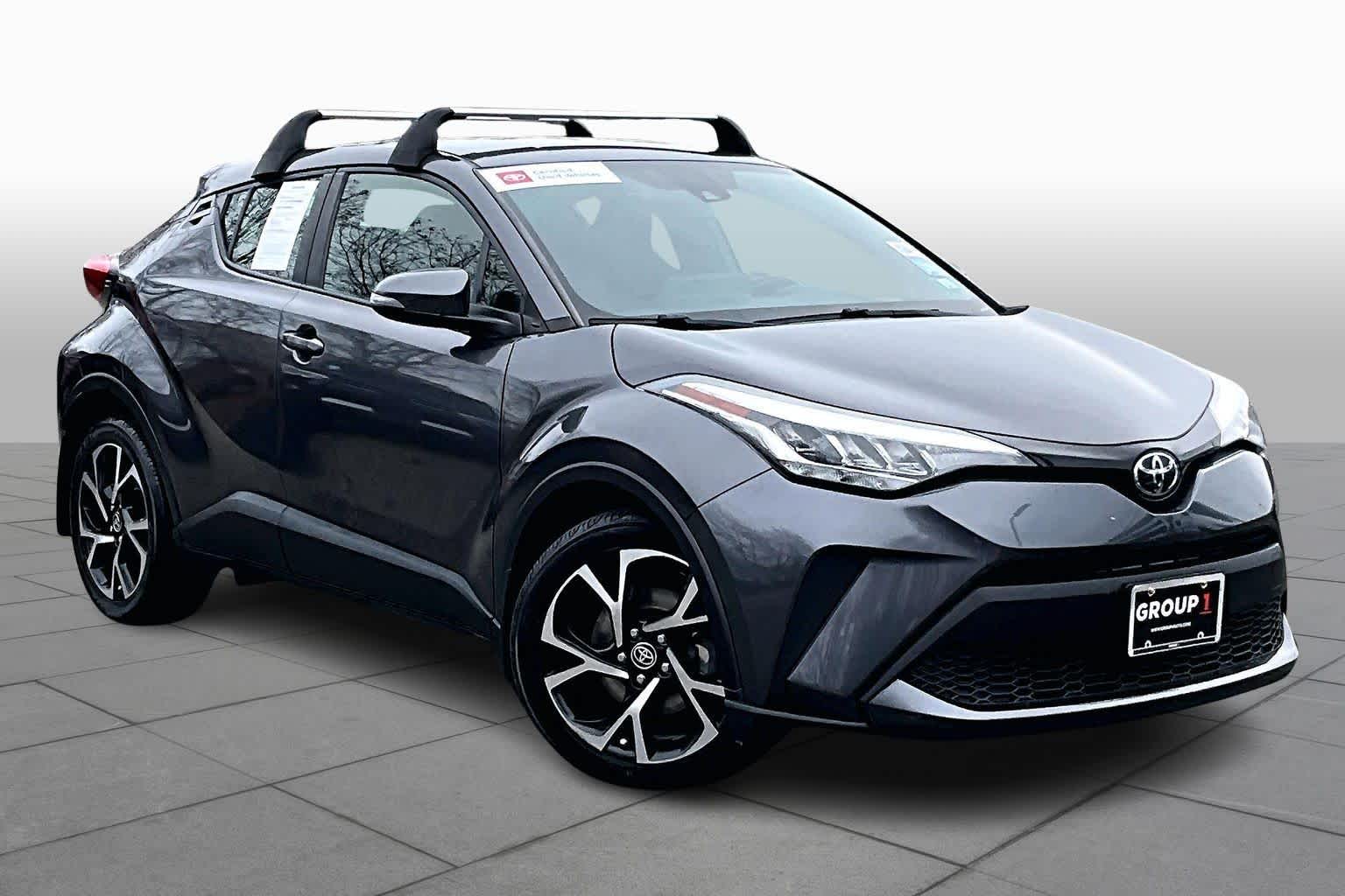 2020 Toyota C-HR XLE photo 2