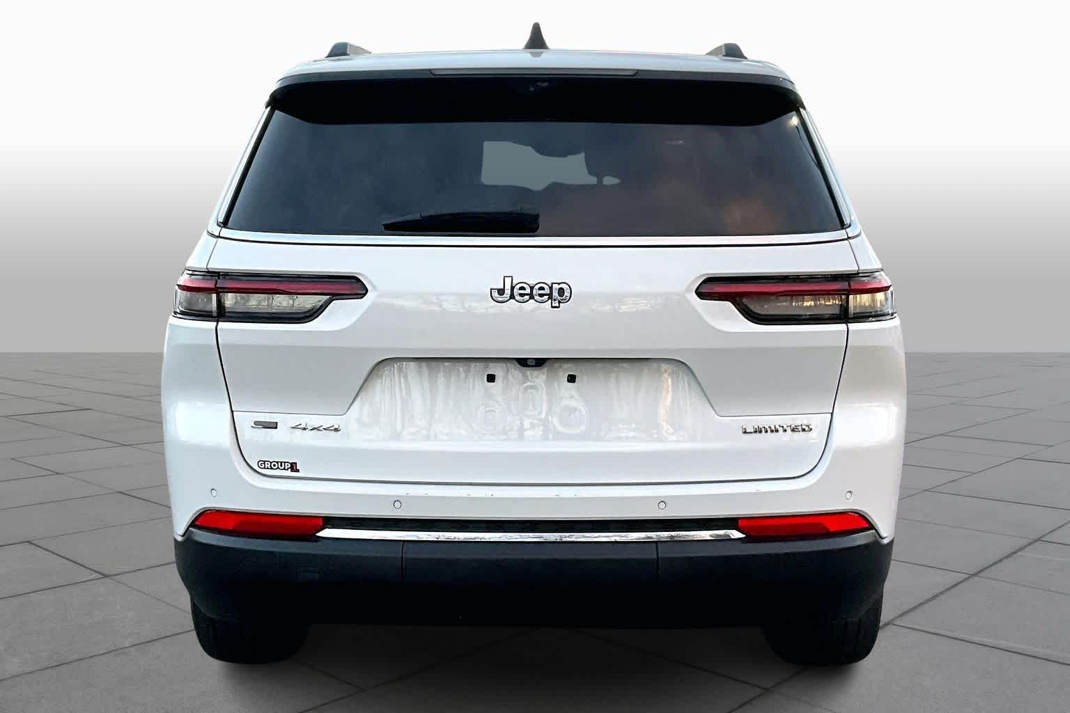 2022 Jeep Grand Cherokee Limited photo 4