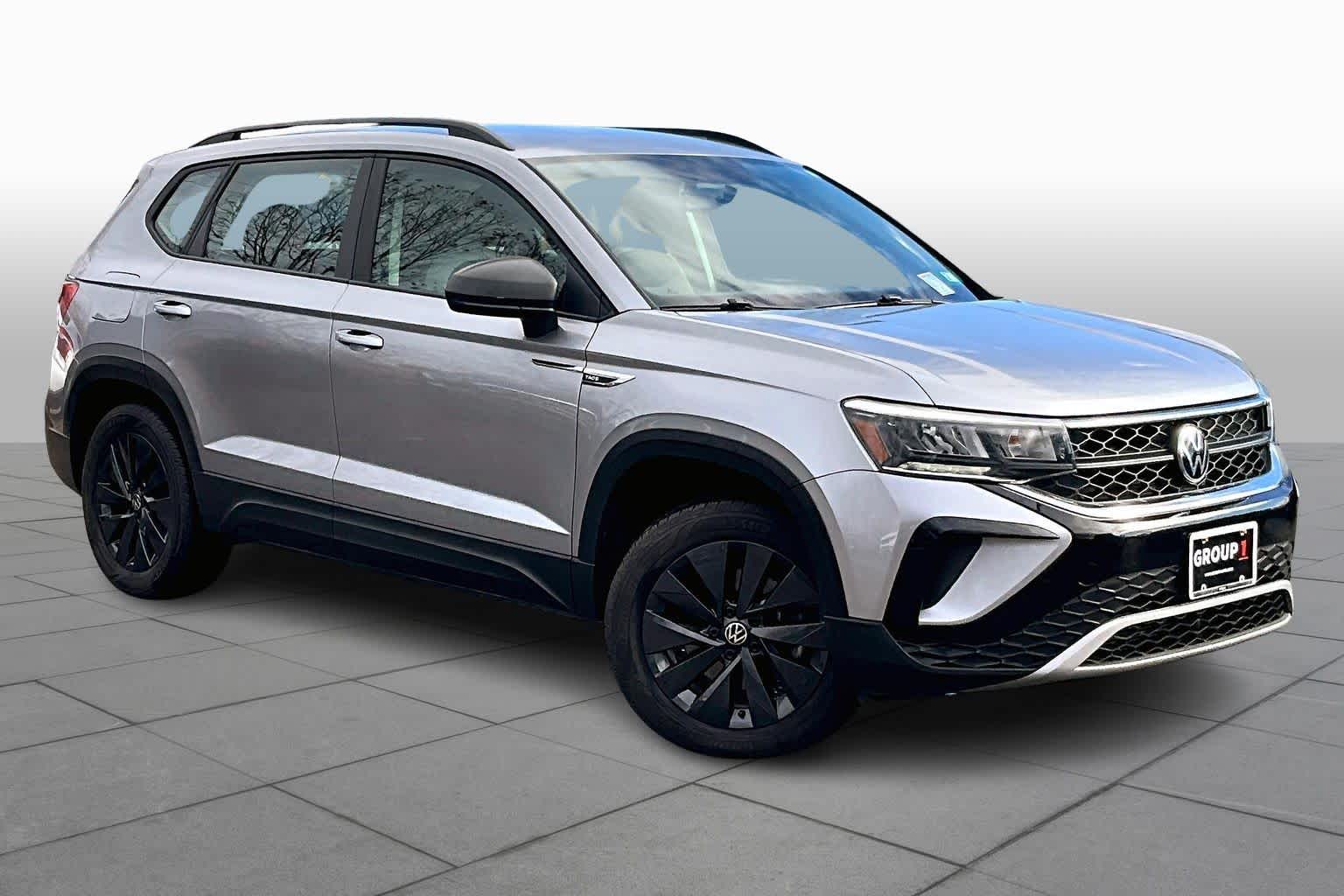 2022 Volkswagen Taos S photo 2