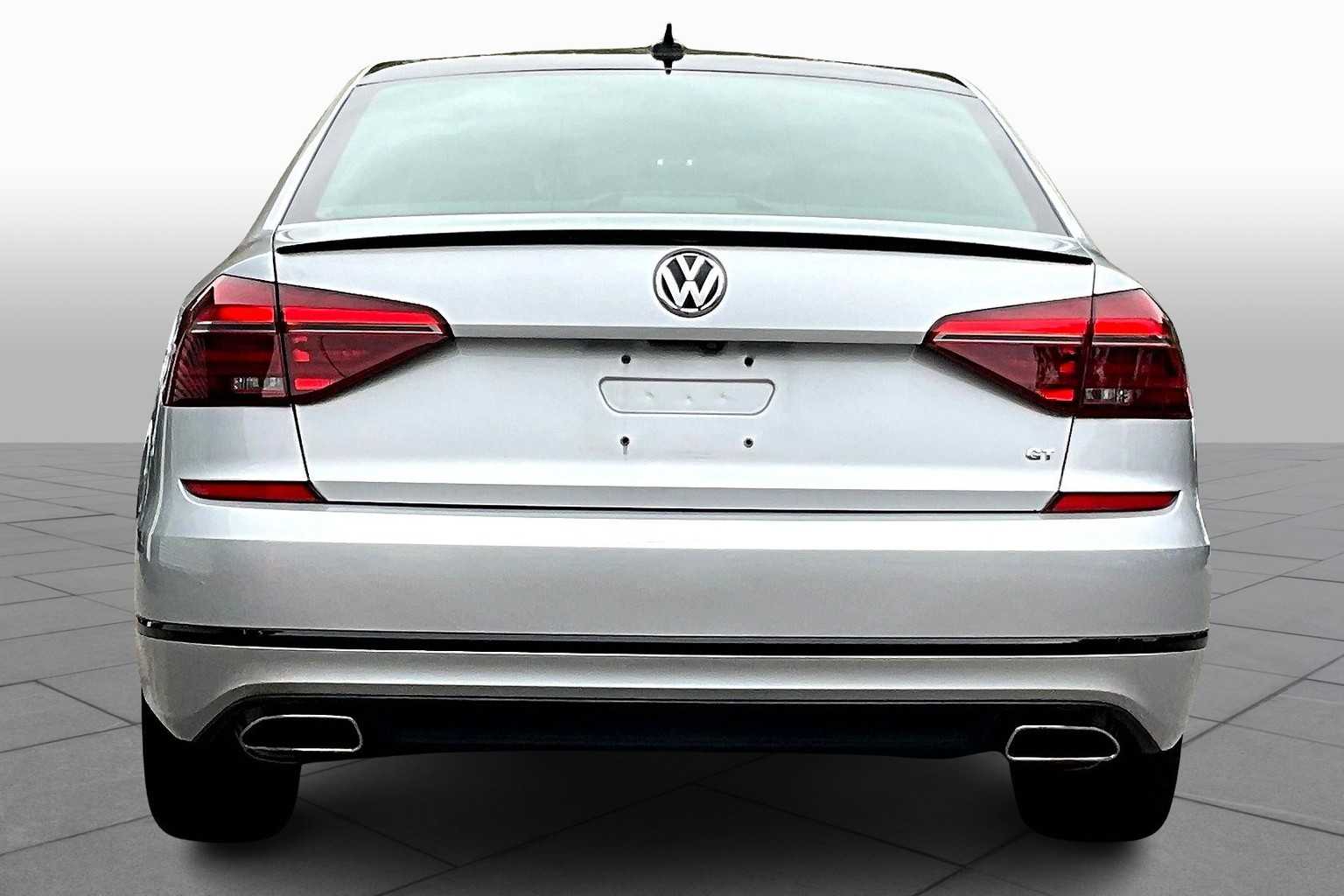 2018 Volkswagen Passat V6 GT photo 4