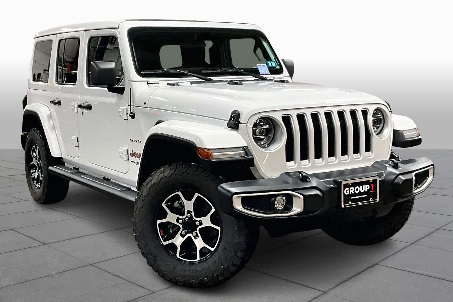 2021 Jeep Wrangler Unlimited Sahara photo 2
