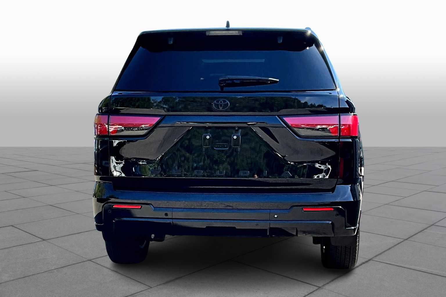 2024 Toyota Sequoia Platinum photo 3