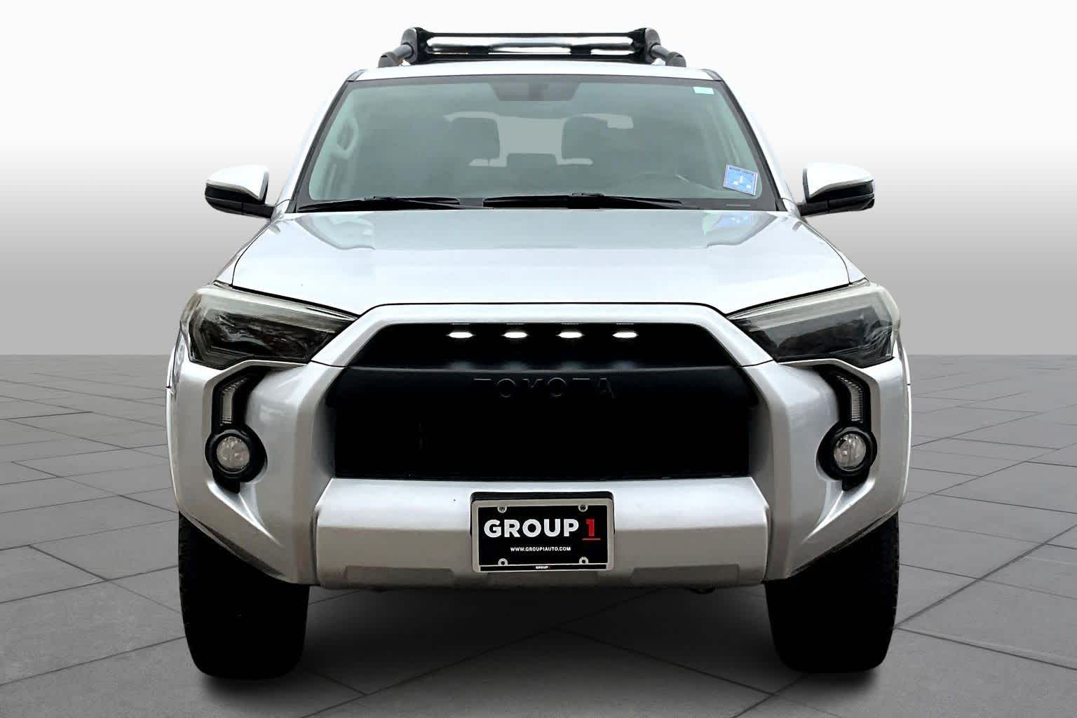 2015 Toyota 4Runner SR5 photo 3