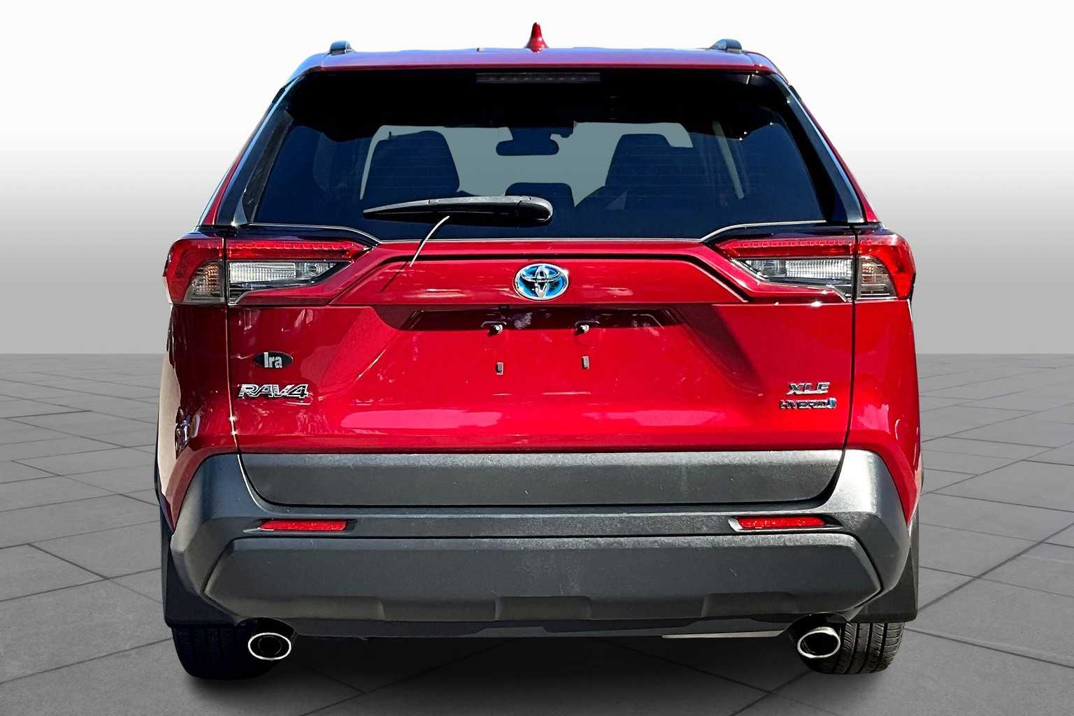 2021 Toyota RAV4 Hybrid XLE photo 4