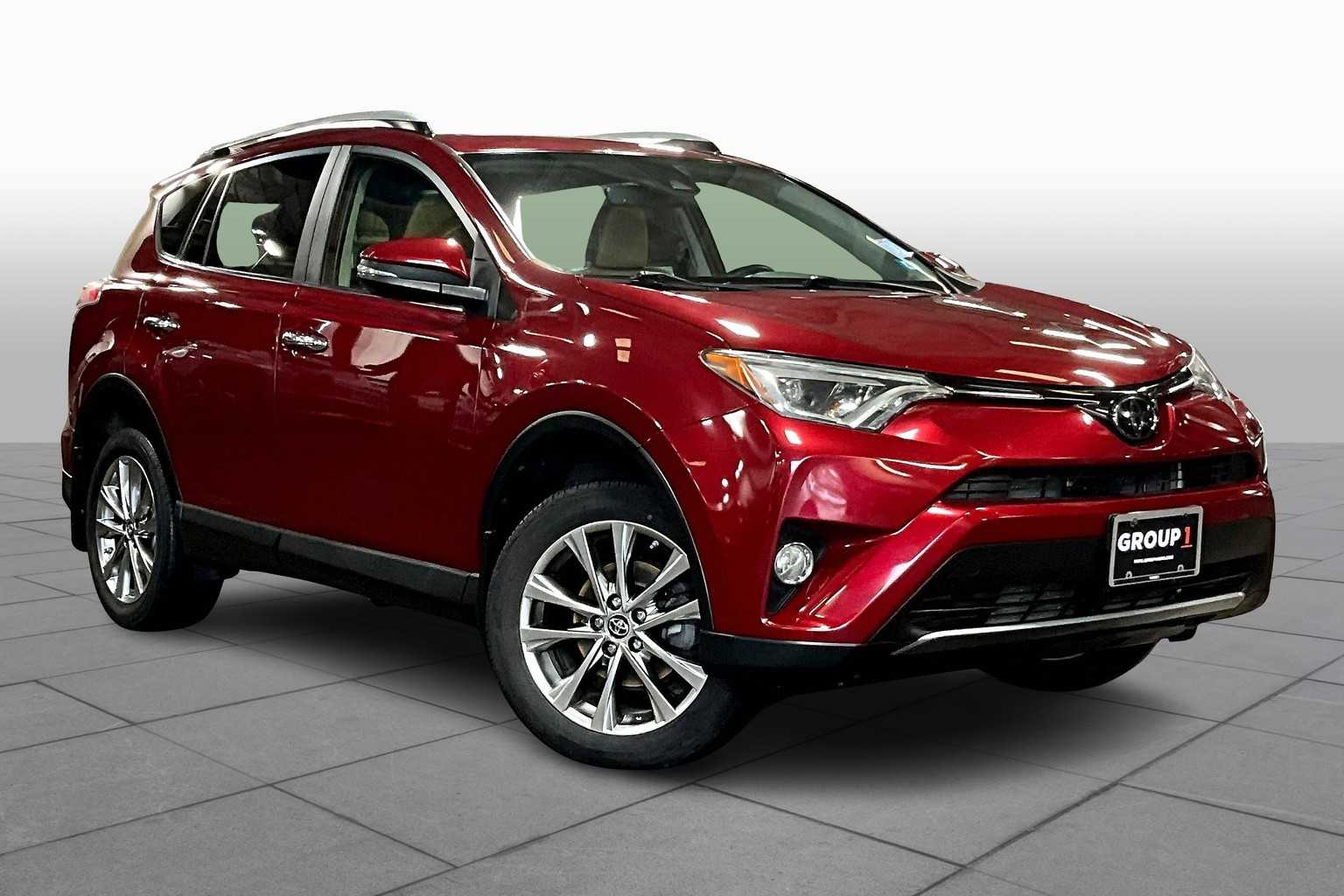 2018 Toyota RAV4 Limited Platinum photo 2