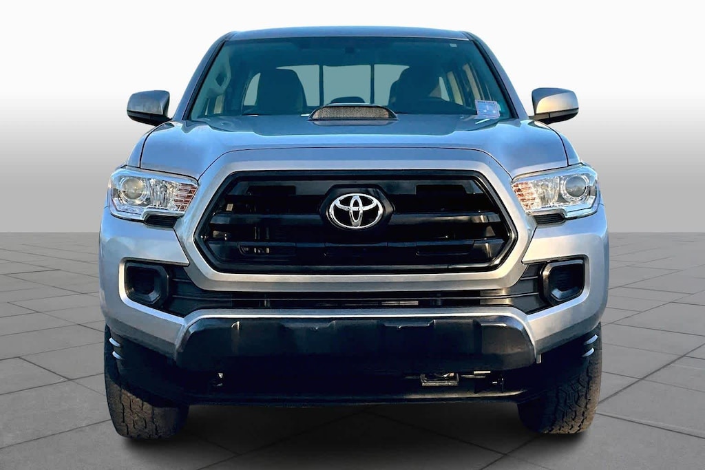 Used 2016 Toyota Tacoma SR 4WD Double Cab V6 AT Truck Double Cab