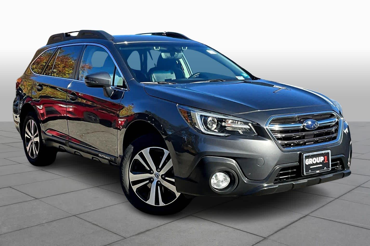 2019 Subaru Outback Limited photo 2