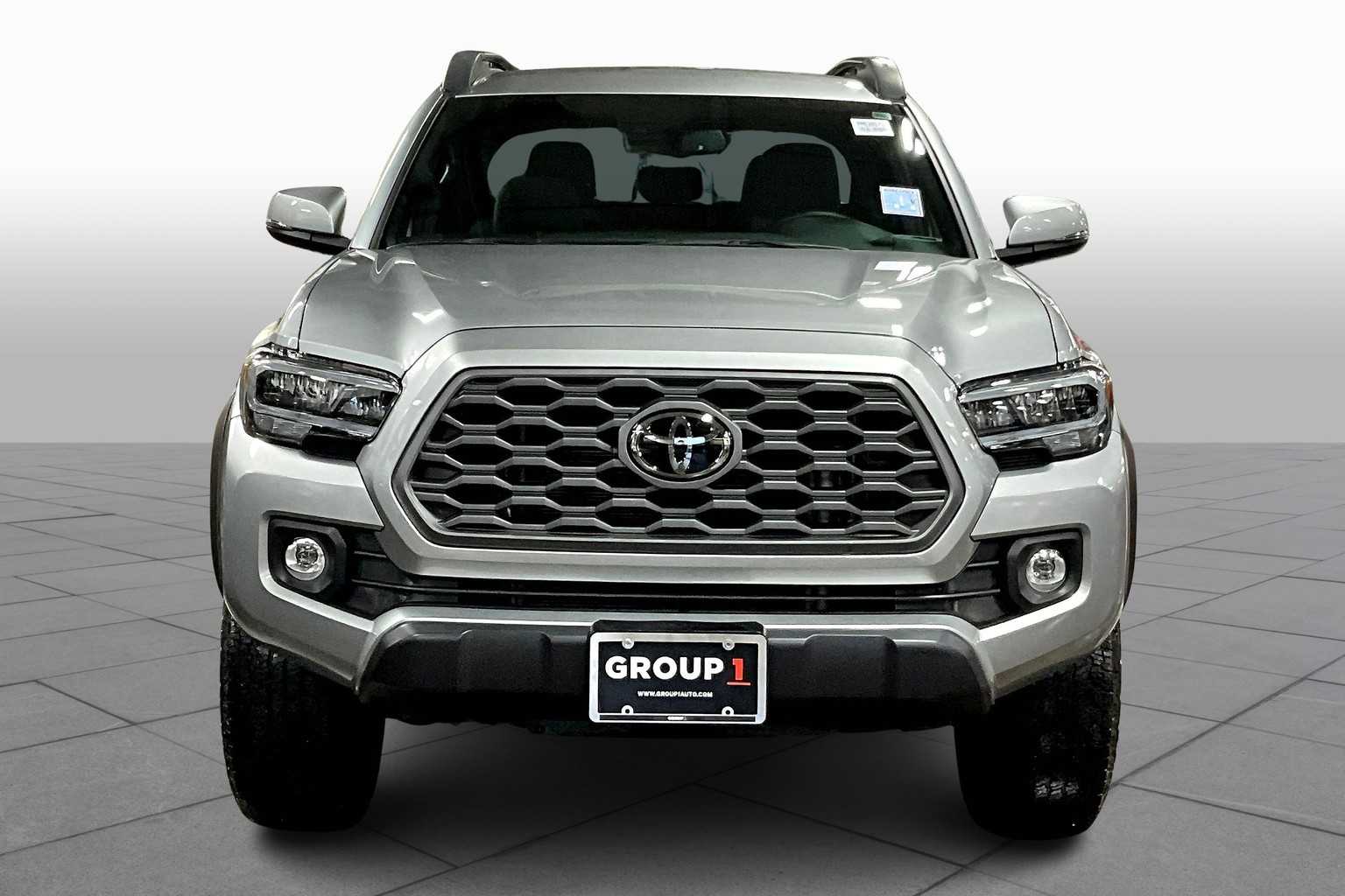 2023 Toyota Tacoma TRD Double Cab V6 photo 3