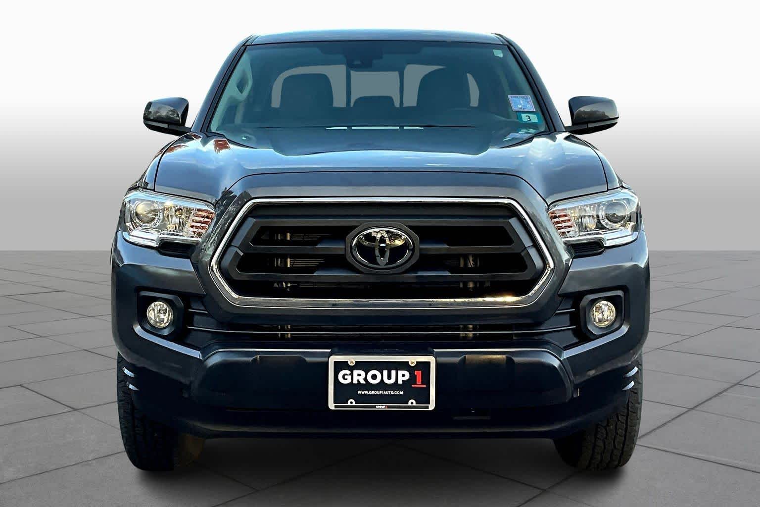 2021 Toyota Tacoma SR5 Double Cab photo 3