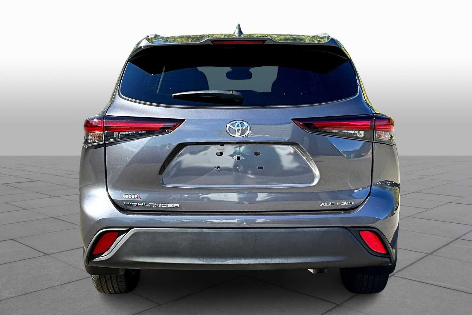 2024 Toyota Highlander XLE photo 4