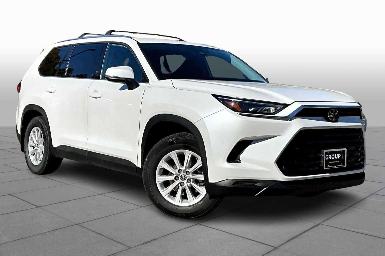 2024 Toyota Grand Highlander XLE photo 2