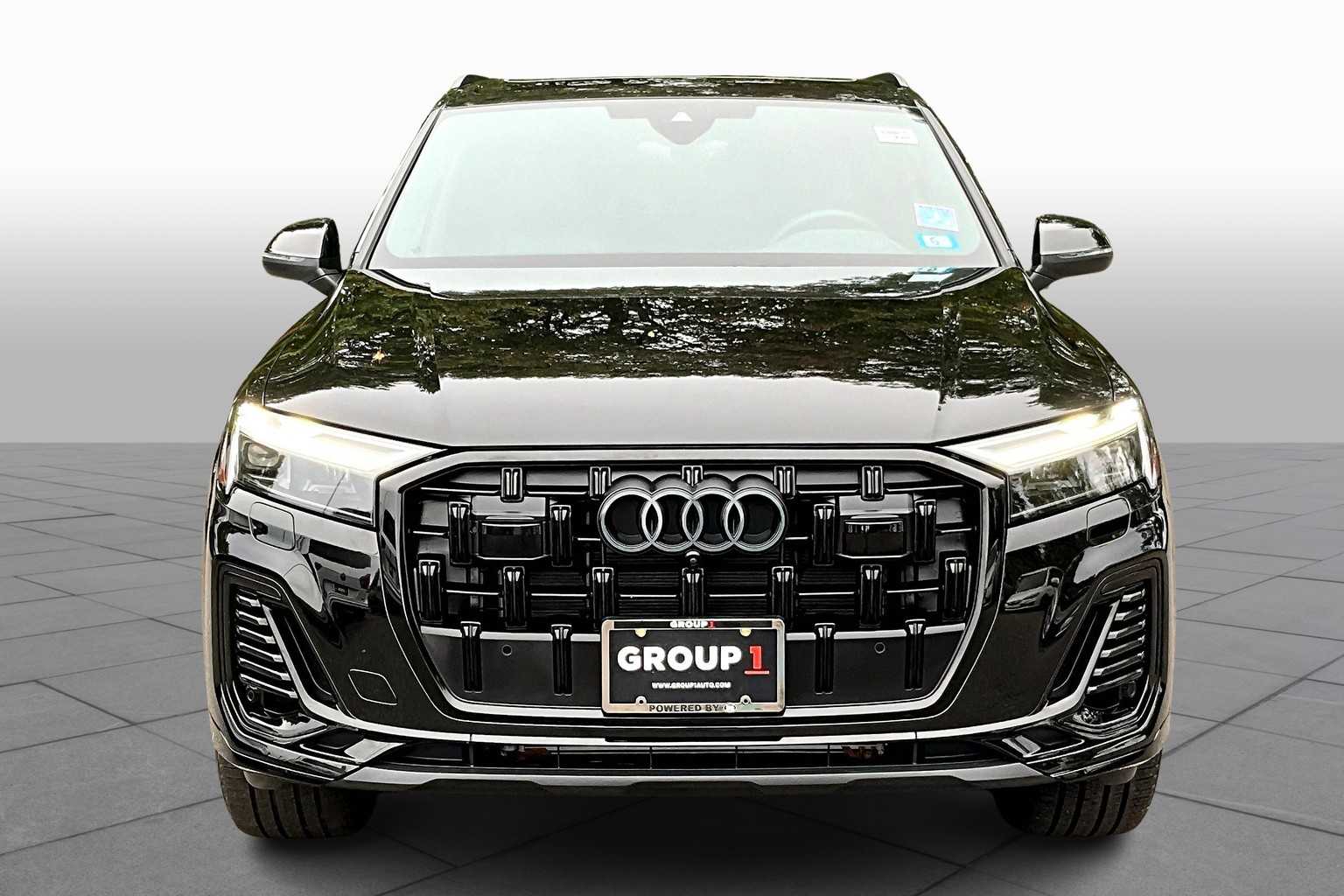 2025 Audi Q7 Premium Plus photo 3