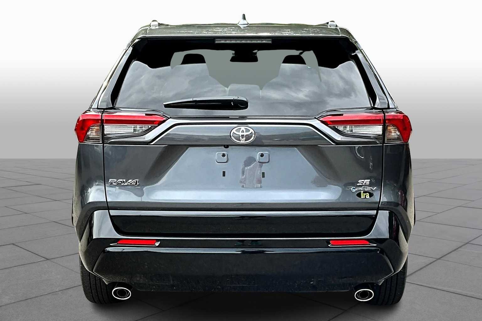 2025 Toyota RAV4 Hybrid SE photo 4