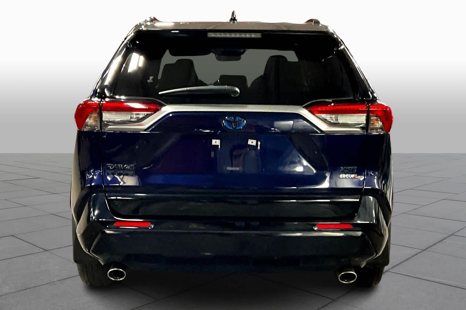 2023 Toyota RAV4 Prime XSE photo 3