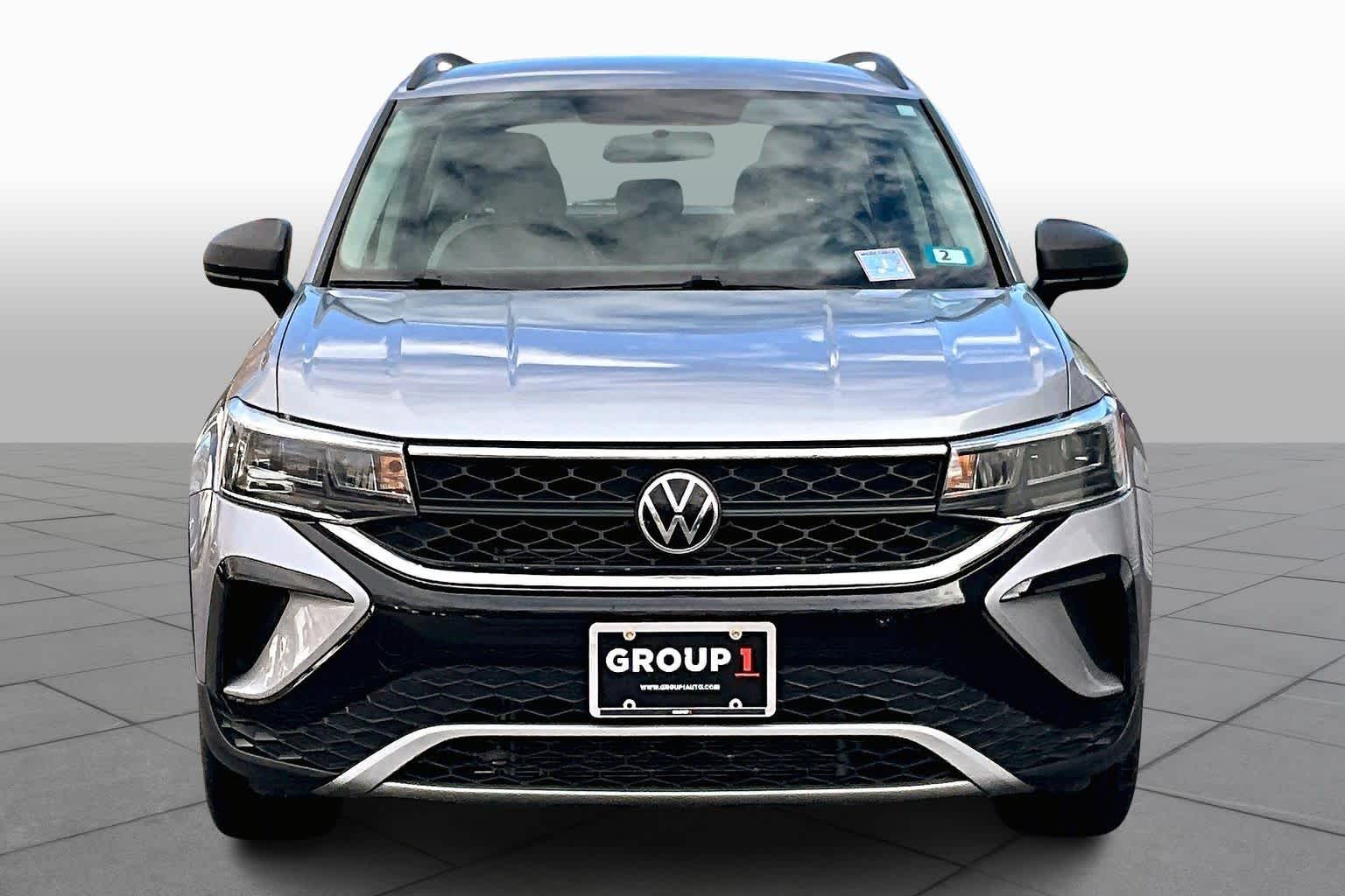 2022 Volkswagen Taos S photo 3