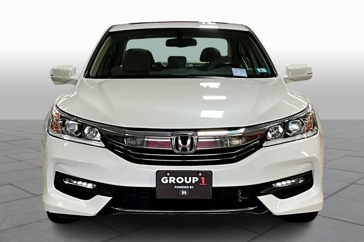 2016 Honda Accord EX-L V6 photo 3