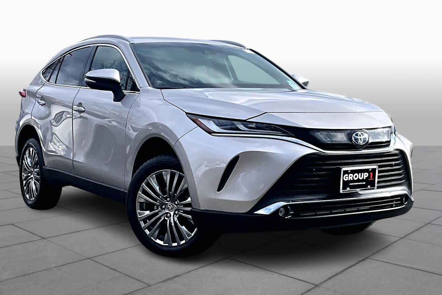 2024 Toyota Venza XLE photo 4