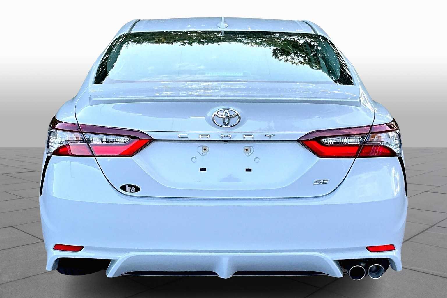 2024 Toyota Camry SE photo 4
