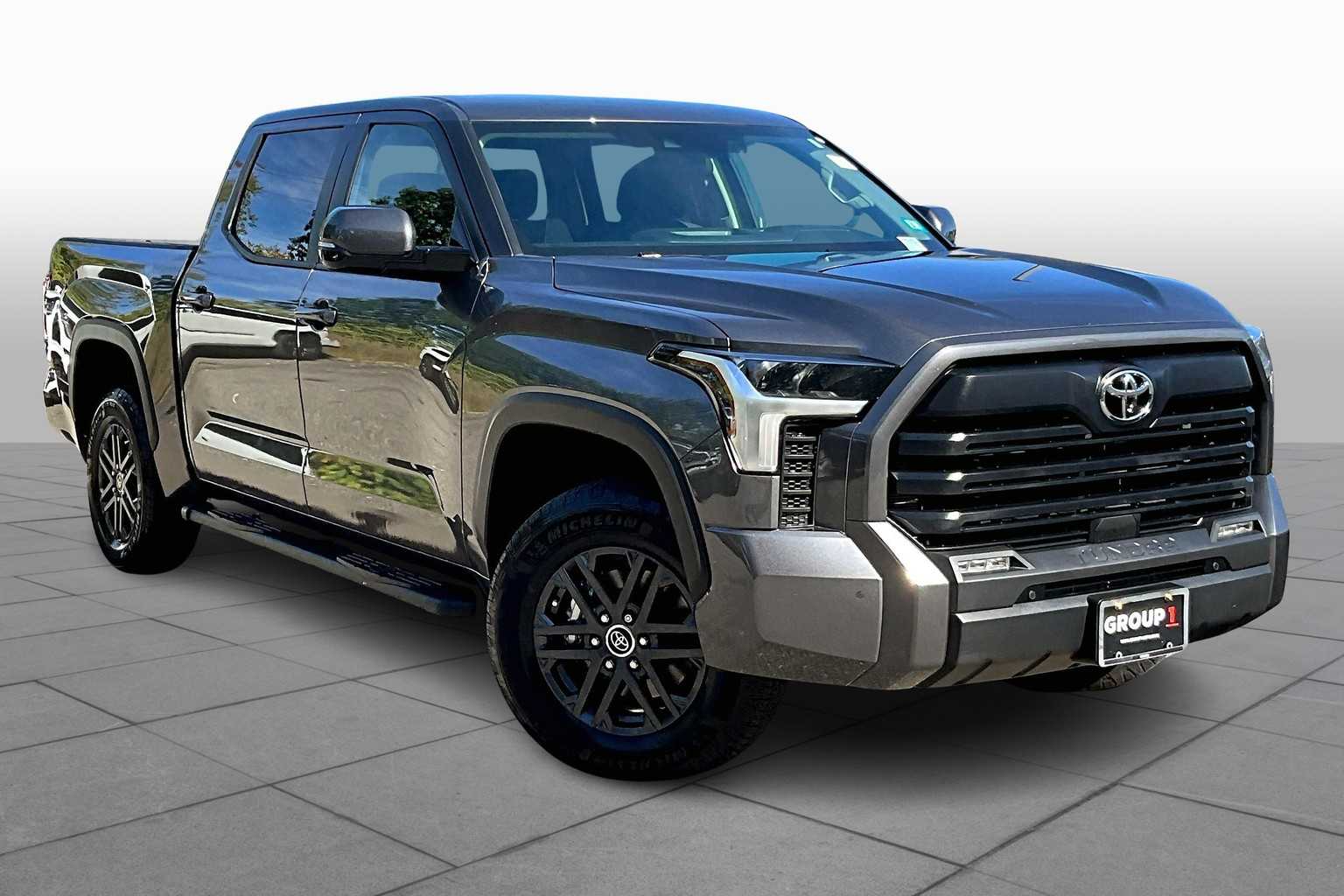 2024 Toyota Tundra SR5 CrewMax photo 2