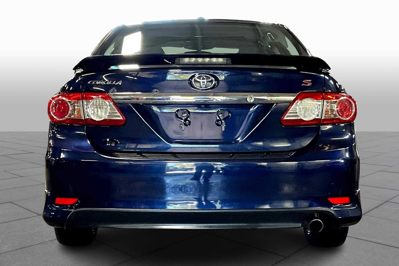 2013 Toyota Corolla S photo 4